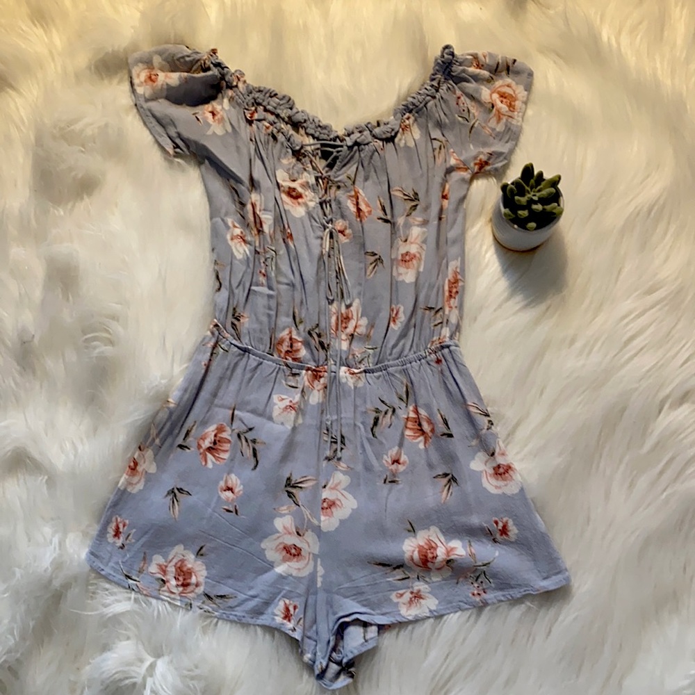Pacsun Kendall & Kylie Baby Blue Floral Romper